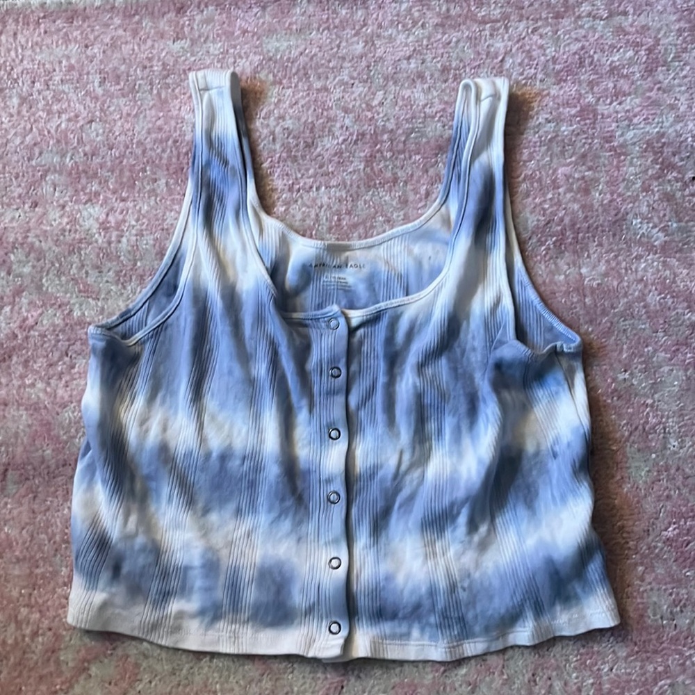 Crop tops for everyone